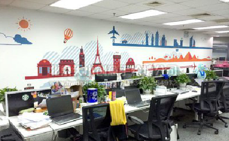 泸定教你设计办公室墙绘的方法。