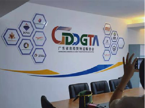 泸定公司走廊文化墙如何设计布置？